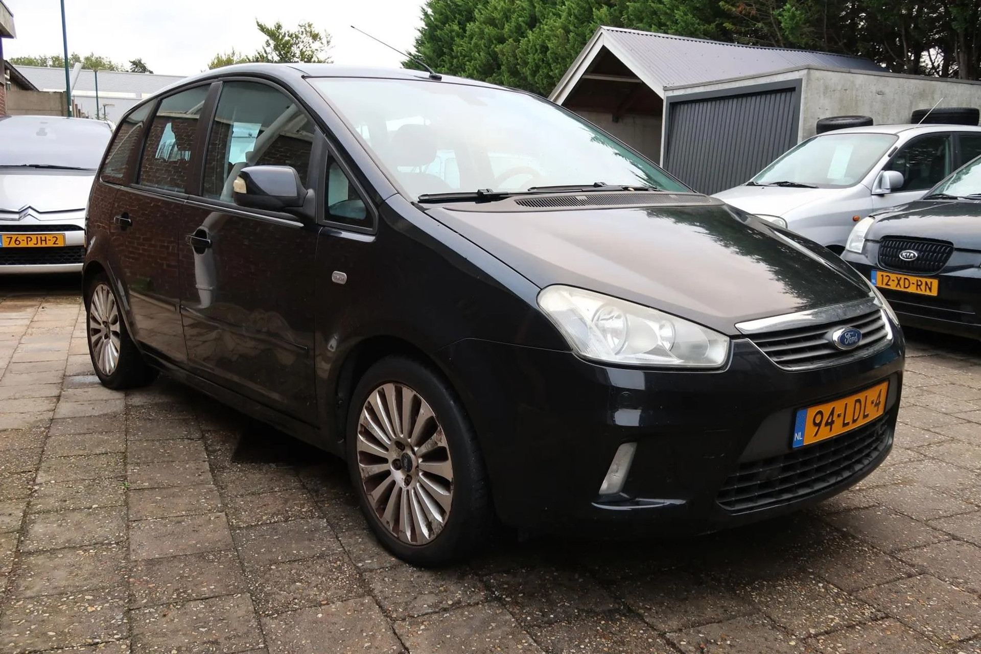 Ford C-MAX 1.8-16V Titanium *Rijklaarprijs *Trekhaak *APK *Climate control 40384422-2.jpg | Kose Autos