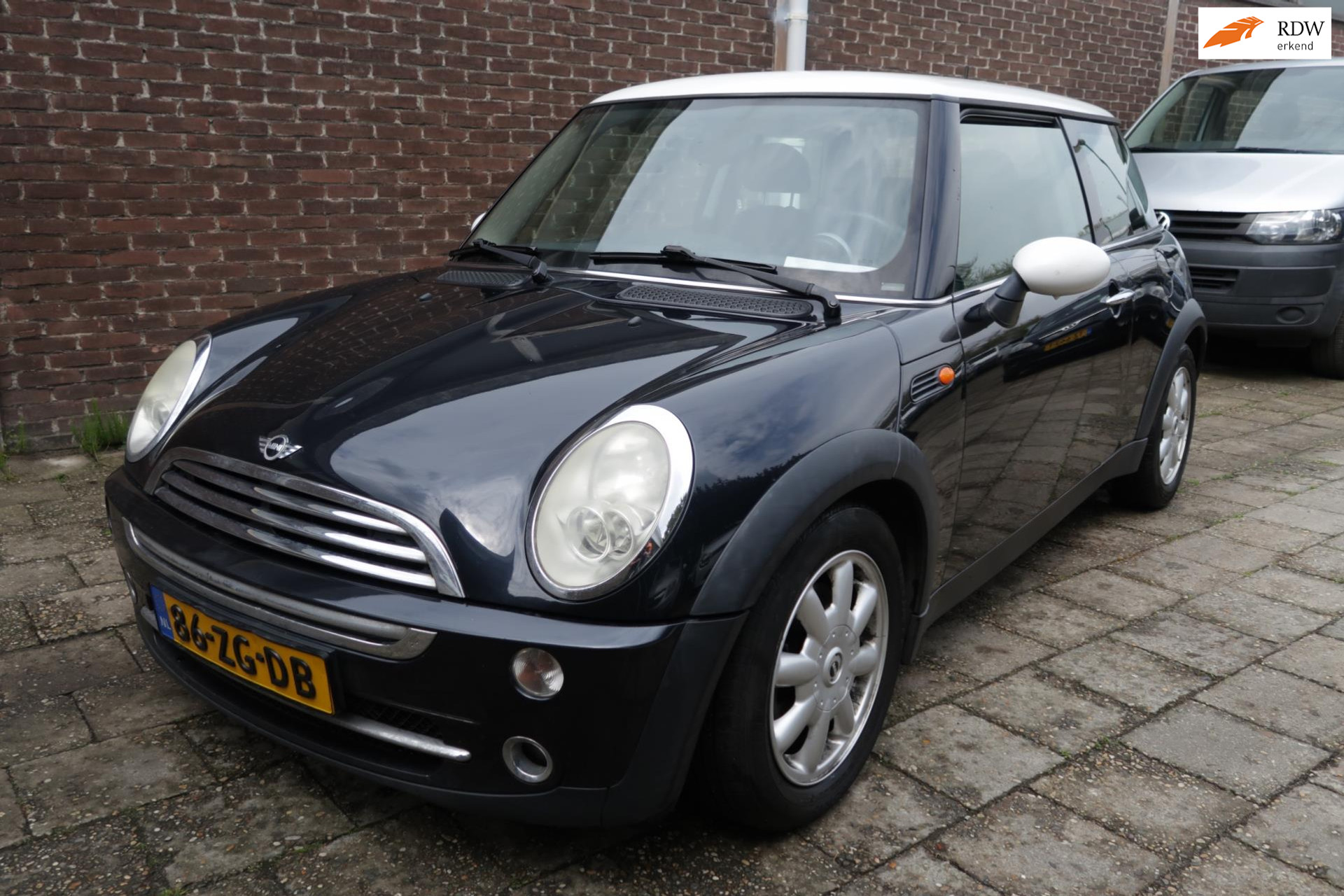 MINI Cooper Mini 1.6 *Rijklaarprijs *Airco *Onderhouden 44393209-0.jpg | Kose Autos