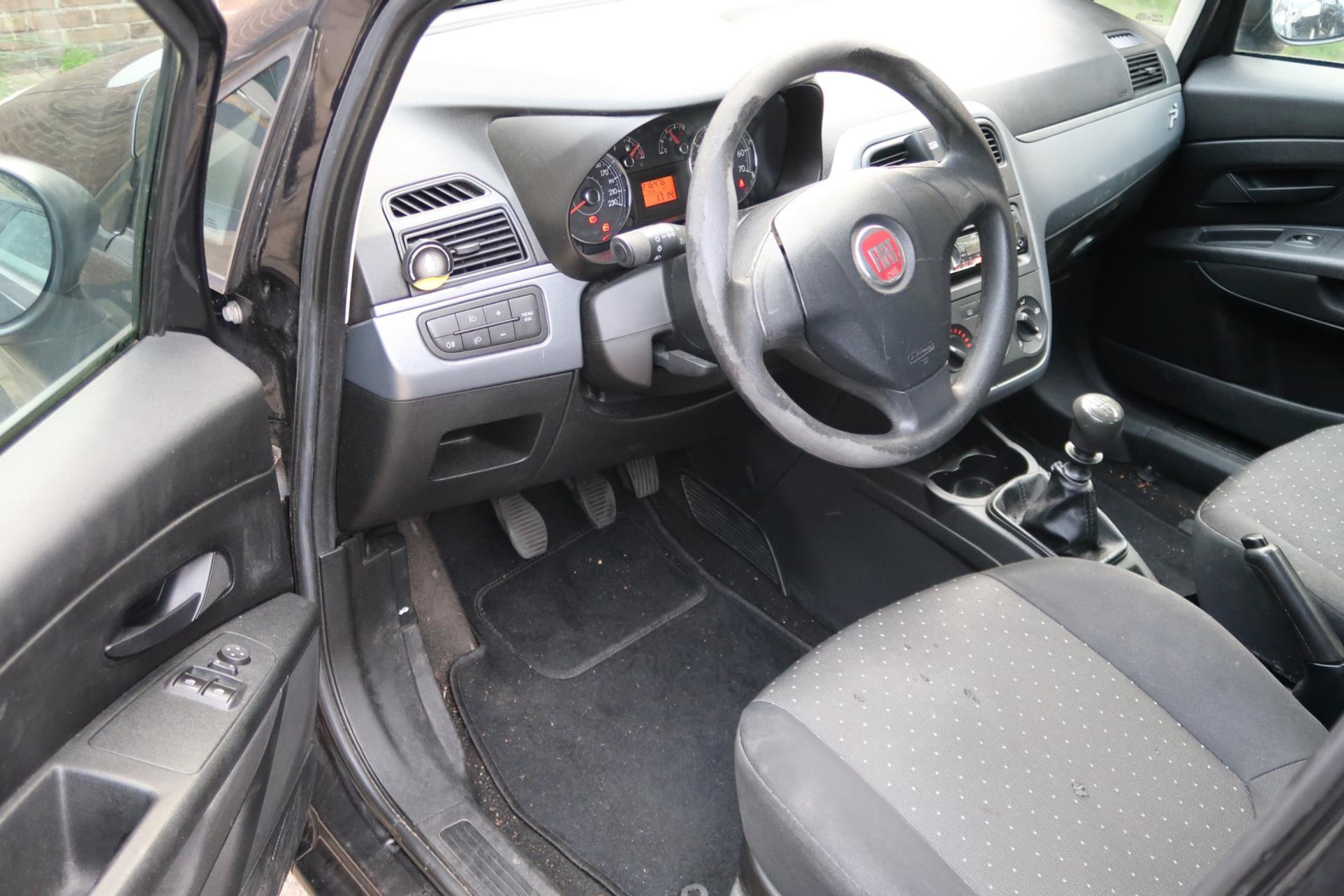Fiat Grande Punto 1.4 Actual *Rijklaarprijs *Airco *Onderhouden 48380640-2.jpg | Kose Autos