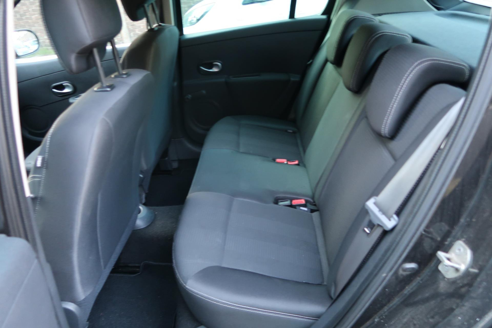 Renault Clio 1.2 Collection *Rijklaarprijs *Airco *NAP 49404597-4.jpg | Kose Autos