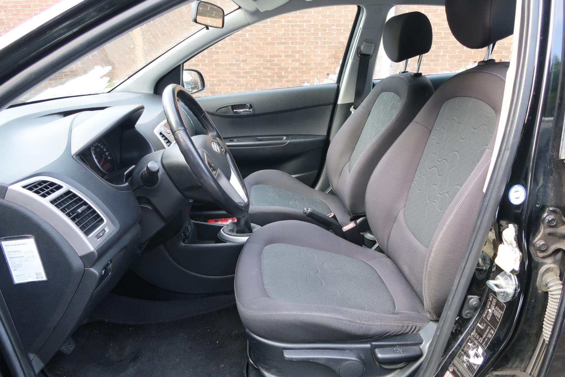 Hyundai i20 1.4i DynamicVersion *Rijklaarprijs *Airco 50434275-2.jpg | Kose Autos