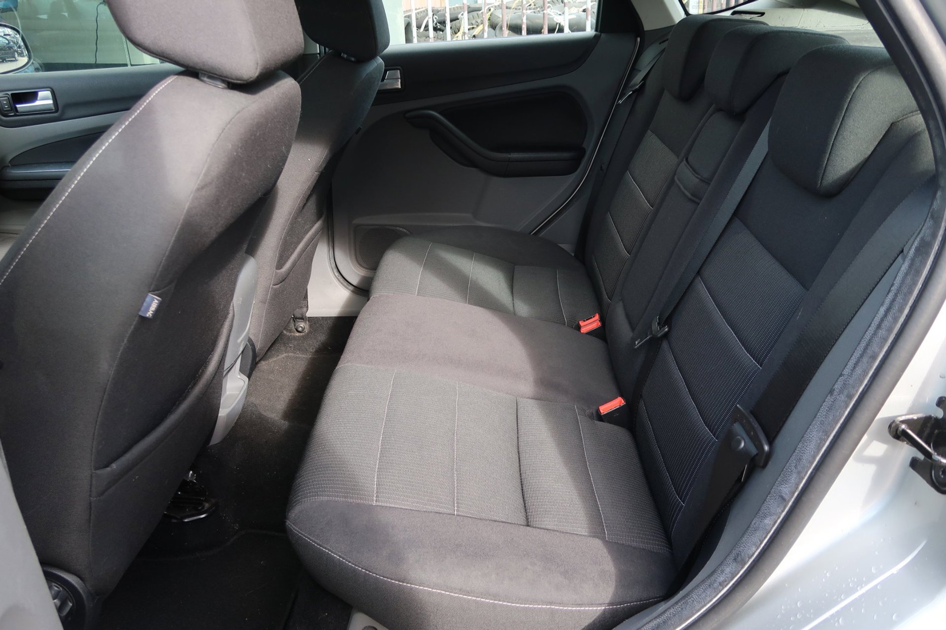 Ford Focus 1.6 Titanium 52363974-3.jpg | Kose Autos
