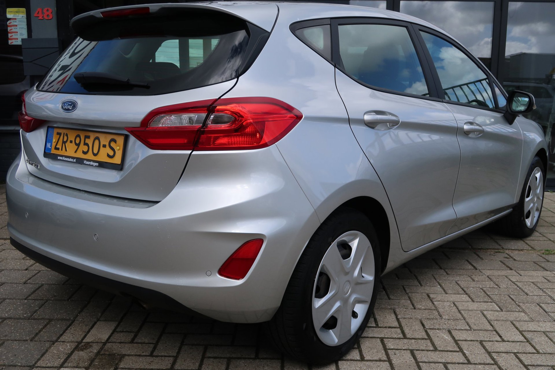Ford Fiesta 1.1 Trend *Rijklaaprijs *Navigatie *Stuurbediening 52453628-1.jpg | Kose Autos