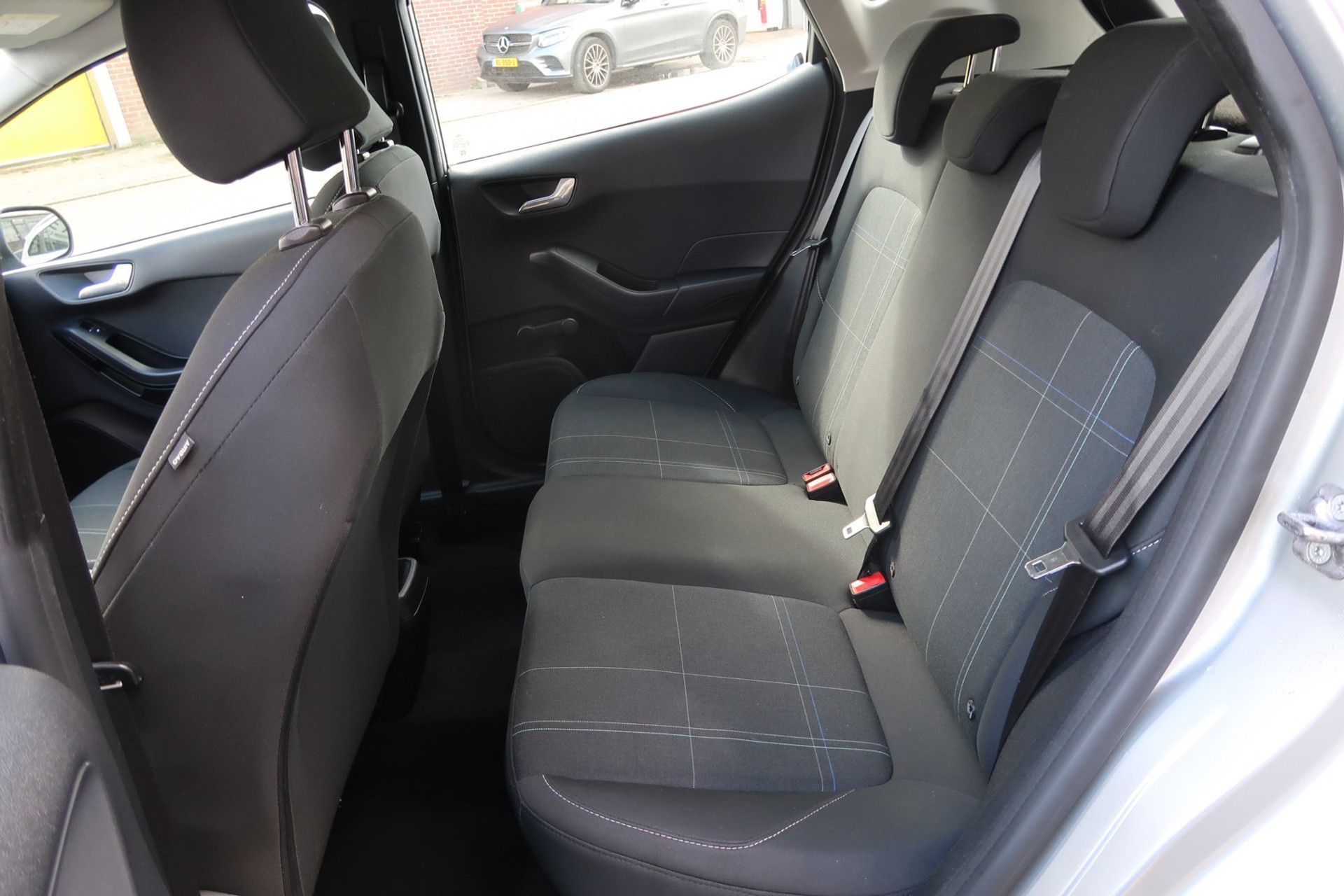 Ford Fiesta 1.1 Trend *Rijklaaprijs *Navigatie *Stuurbediening 52453628-3.jpg | Kose Autos