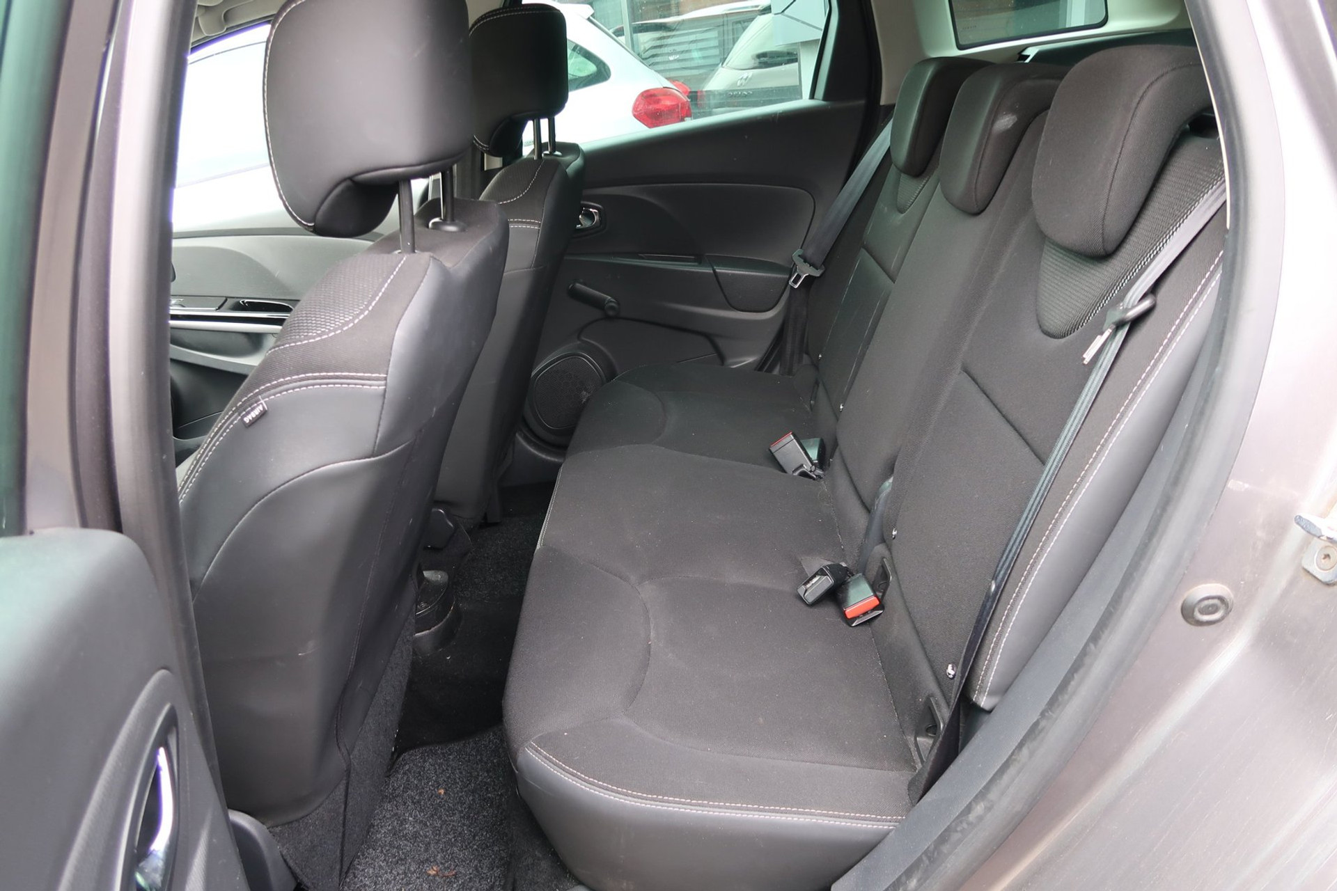Renault Clio Estate 0.9 TCe Night&Day *Rijklaarprijs *Trekhaak *Nieuwe distributieketting 52530998-3.jpg | Kose Autos