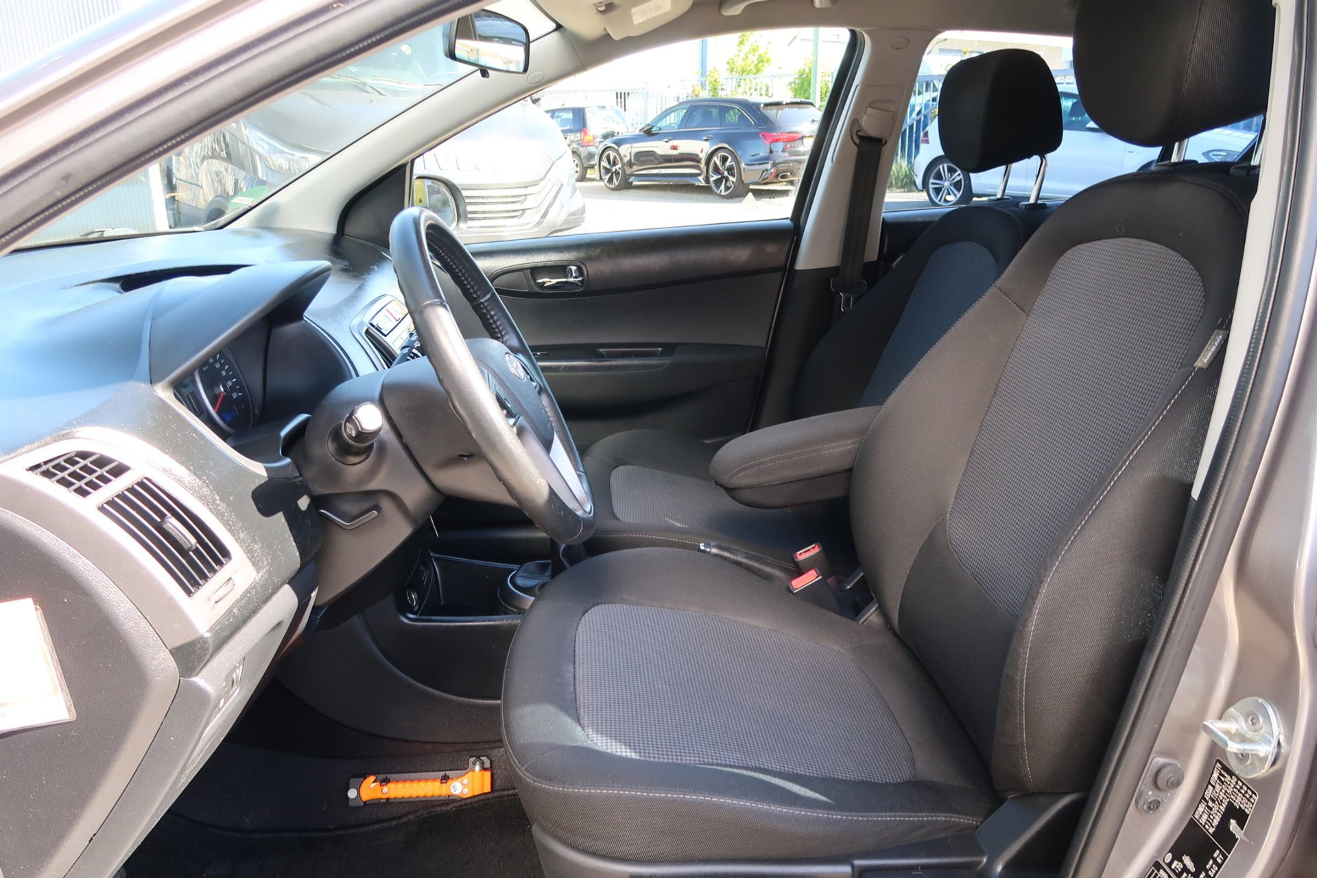 Hyundai i20 1.2i i-Motion 53096781-2.jpg | Kose Autos