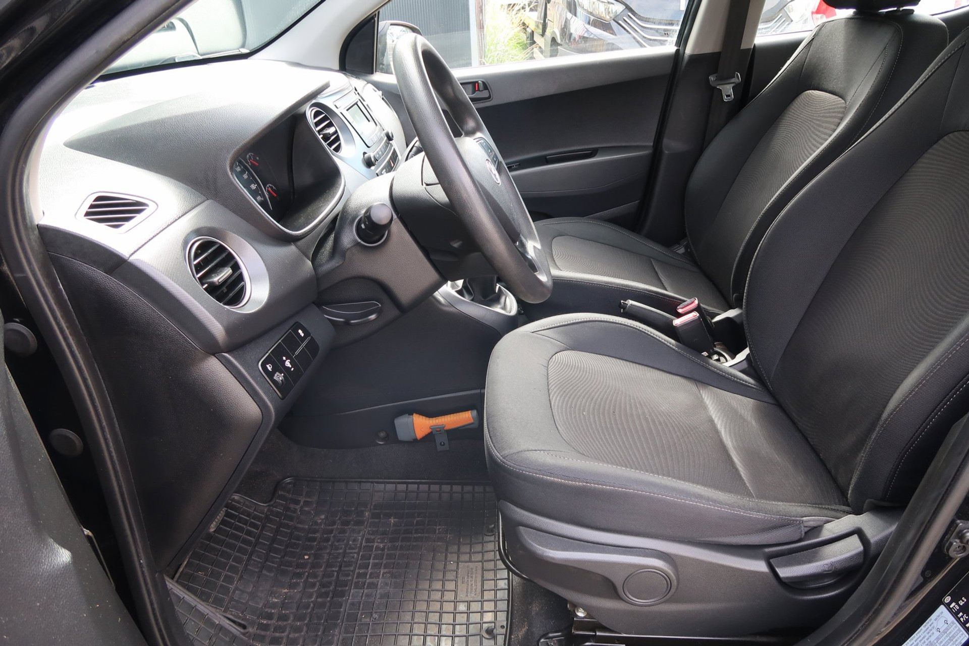 Hyundai i10 1.0i Comfort *Rijklaarprijs *1e Eigenaar *NAP 53482536-2.jpg | Kose Autos