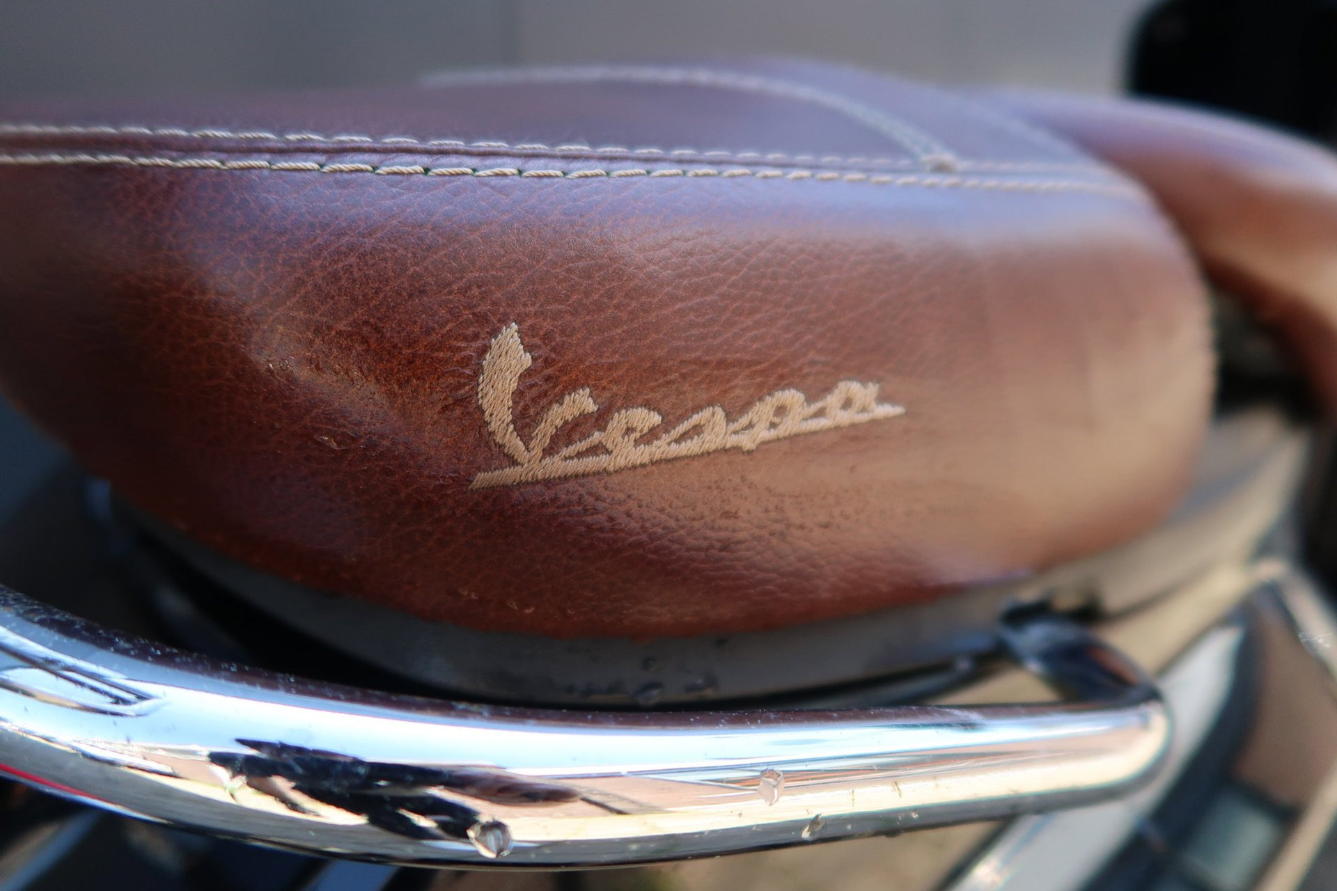 Vespa LX Snorscooter 2T *2e Eigenaar *Onderhouden *Bruine zadel + Handvaten 53625878-3.jpg | Kose Autos