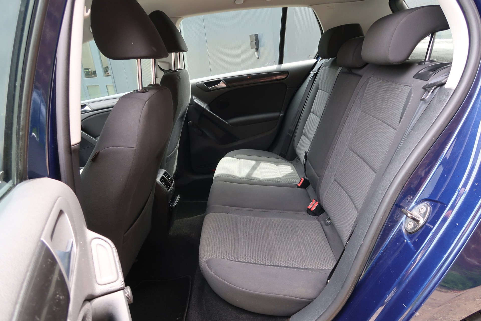 Volkswagen Golf 1.2 TSI Comfortline BlueMotion *Rijklaarprijs *Stoelverwarming *Onderhouden 54018620-4.jpg | Kose Autos