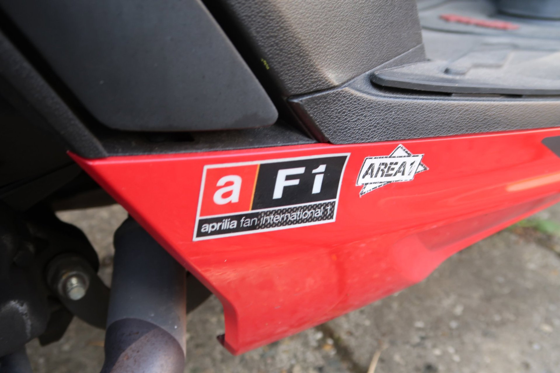 Aprilia SXR Bromscooter 50 *Rijklaarprijs 54101789-2.jpg | Kose Autos