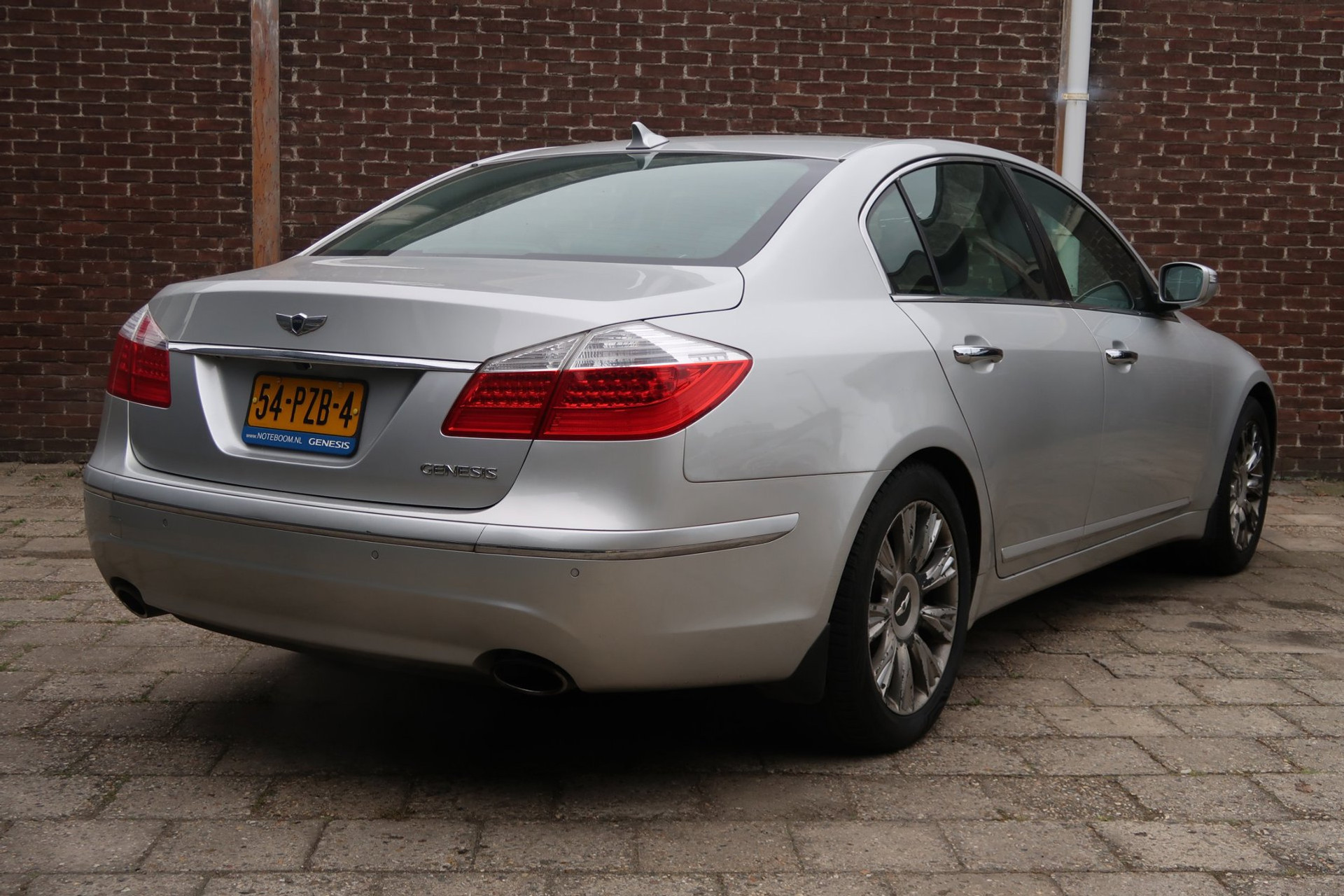 Hyundai Genesis HYUNDAI *Rijklaarprijs *Automaat *Volledig onderhouden 54319997-1.jpg | Kose Autos