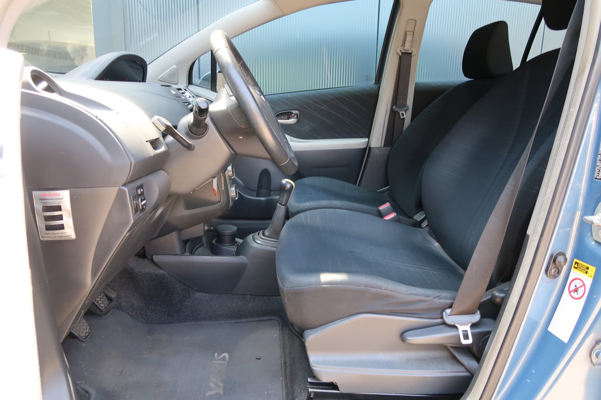 Toyota Yaris 1.3 VVTi Sol *Rijklaarprijs *Airco *Cruise Control *Trekhaak 54892431-2.jpg | Kose Autos