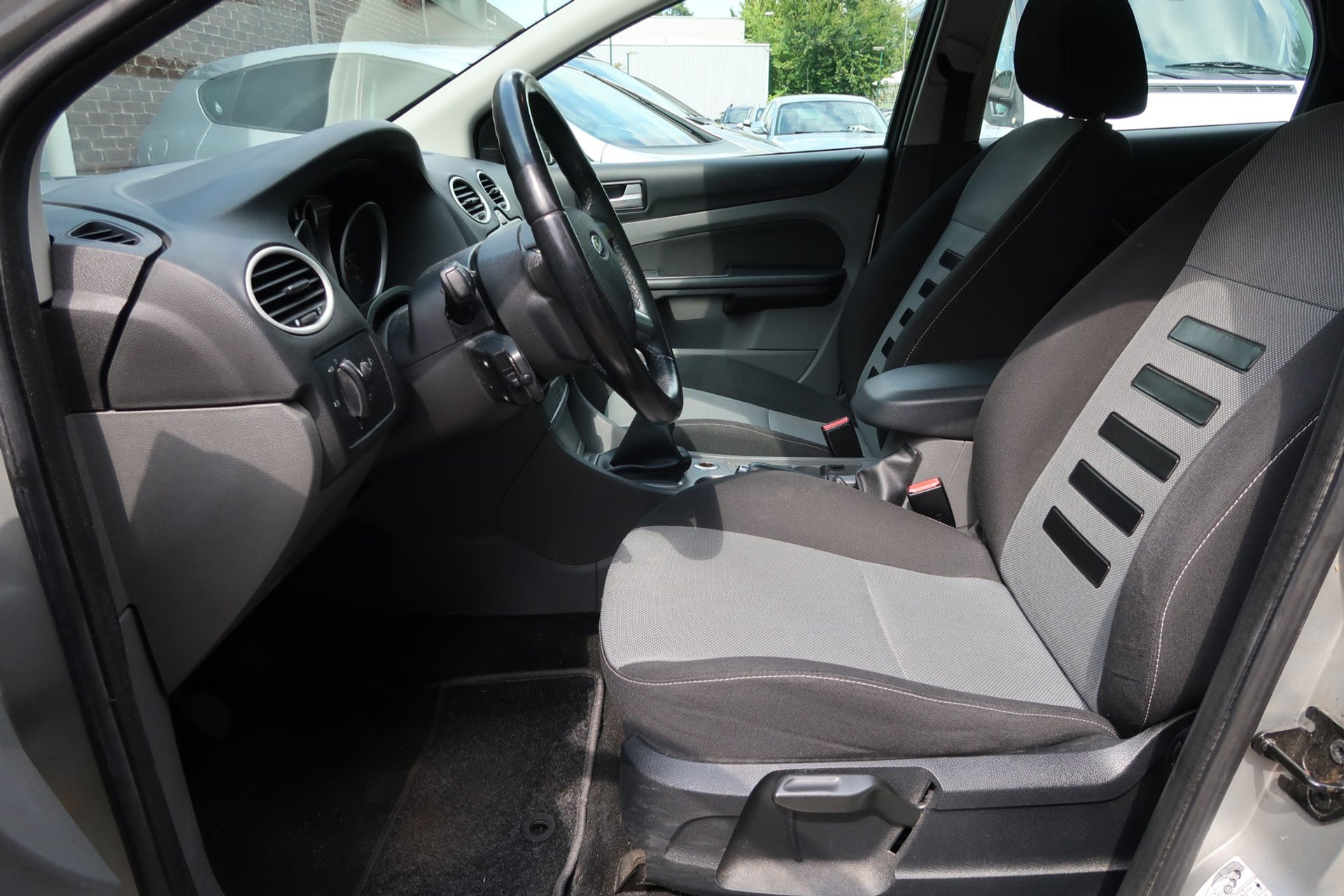 Ford Focus 1.6 Comfort *Rijklaarprijs *Airco *Dealeronderhouden 55612252-2.jpg | Kose Autos