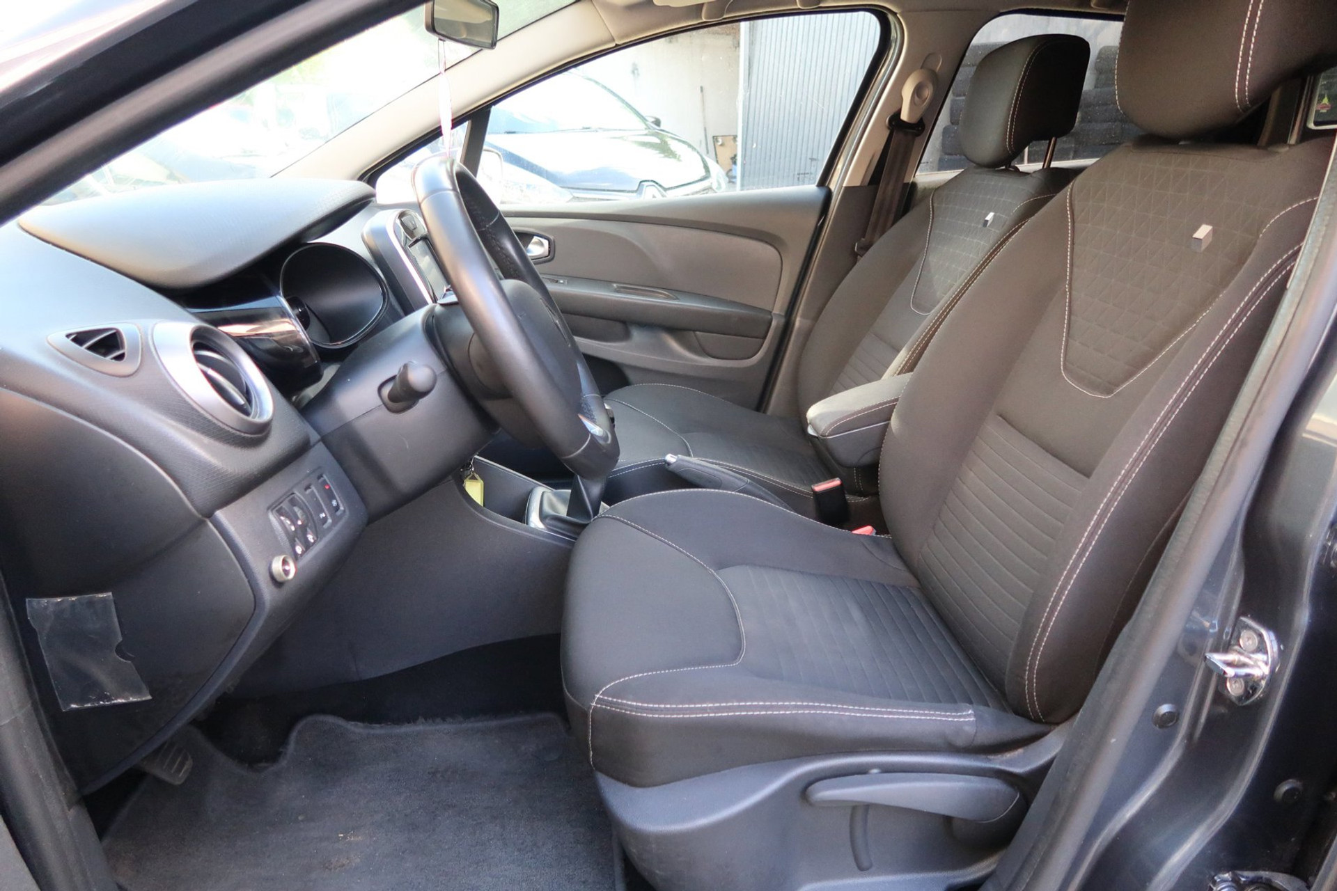 Renault Clio Estate 1.5 dCi Ecoleader Limited *Rijklaarprijs 56896366-2.jpg | Kose Autos