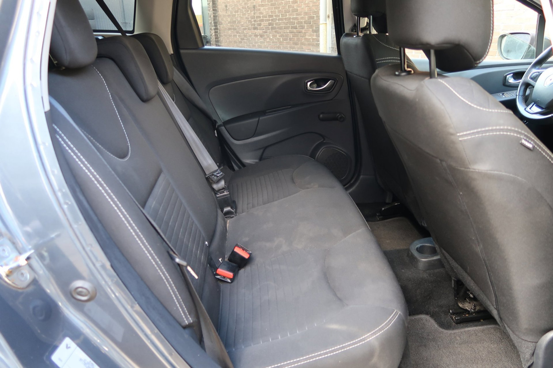 Renault Clio Estate 1.5 dCi Ecoleader Limited *Rijklaarprijs 56896366-4.jpg | Kose Autos