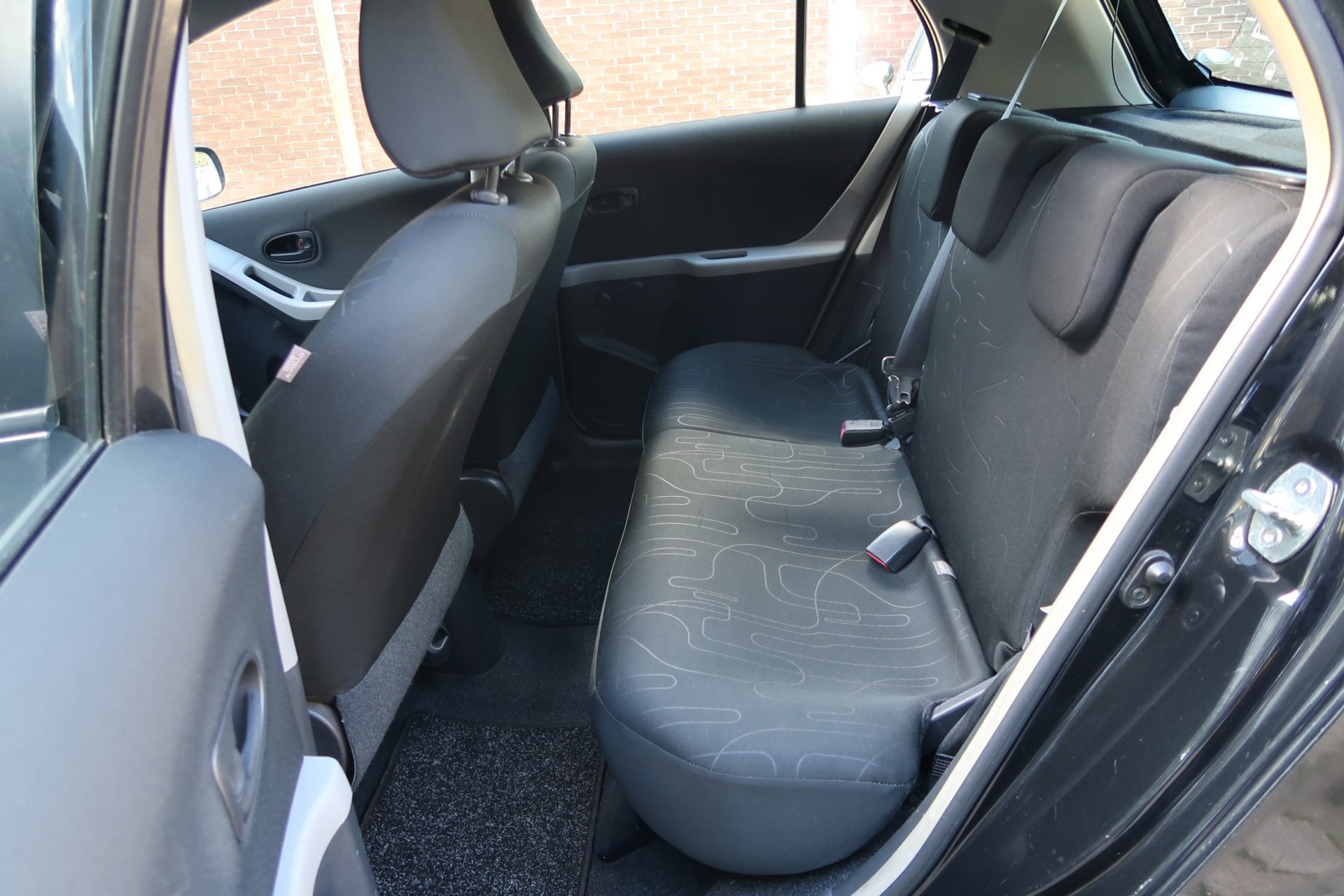 Toyota Yaris 1.3 VVTi Comfort *Rijklaarprijs *Airco *NAP 57129235-3.jpg | Kose Autos