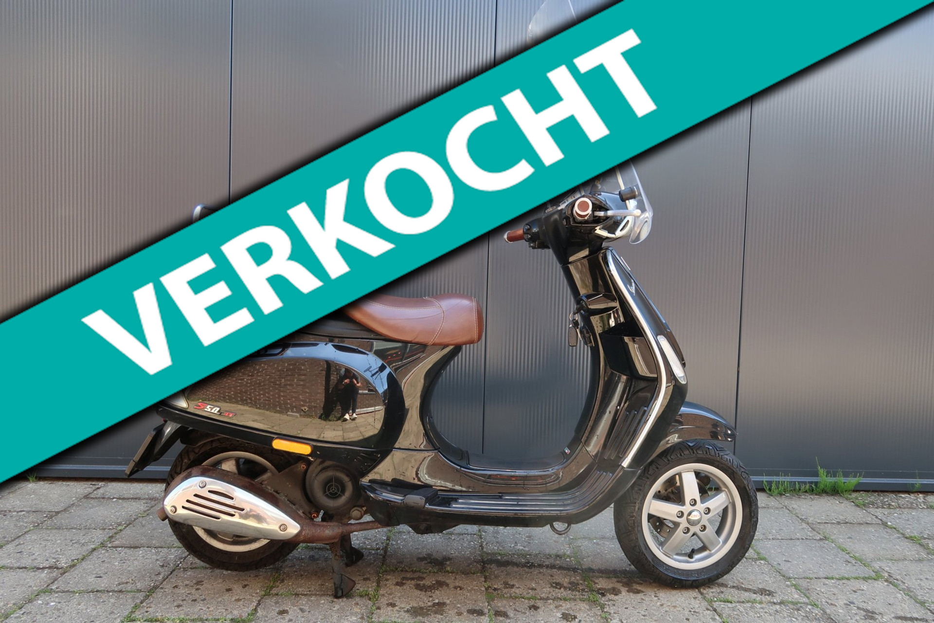 Vespa LX Snorscooter 2T *2e Eigenaar *Onderhouden *Bruine zadel + Handvaten 53625878-0.jpg | Kose Autos